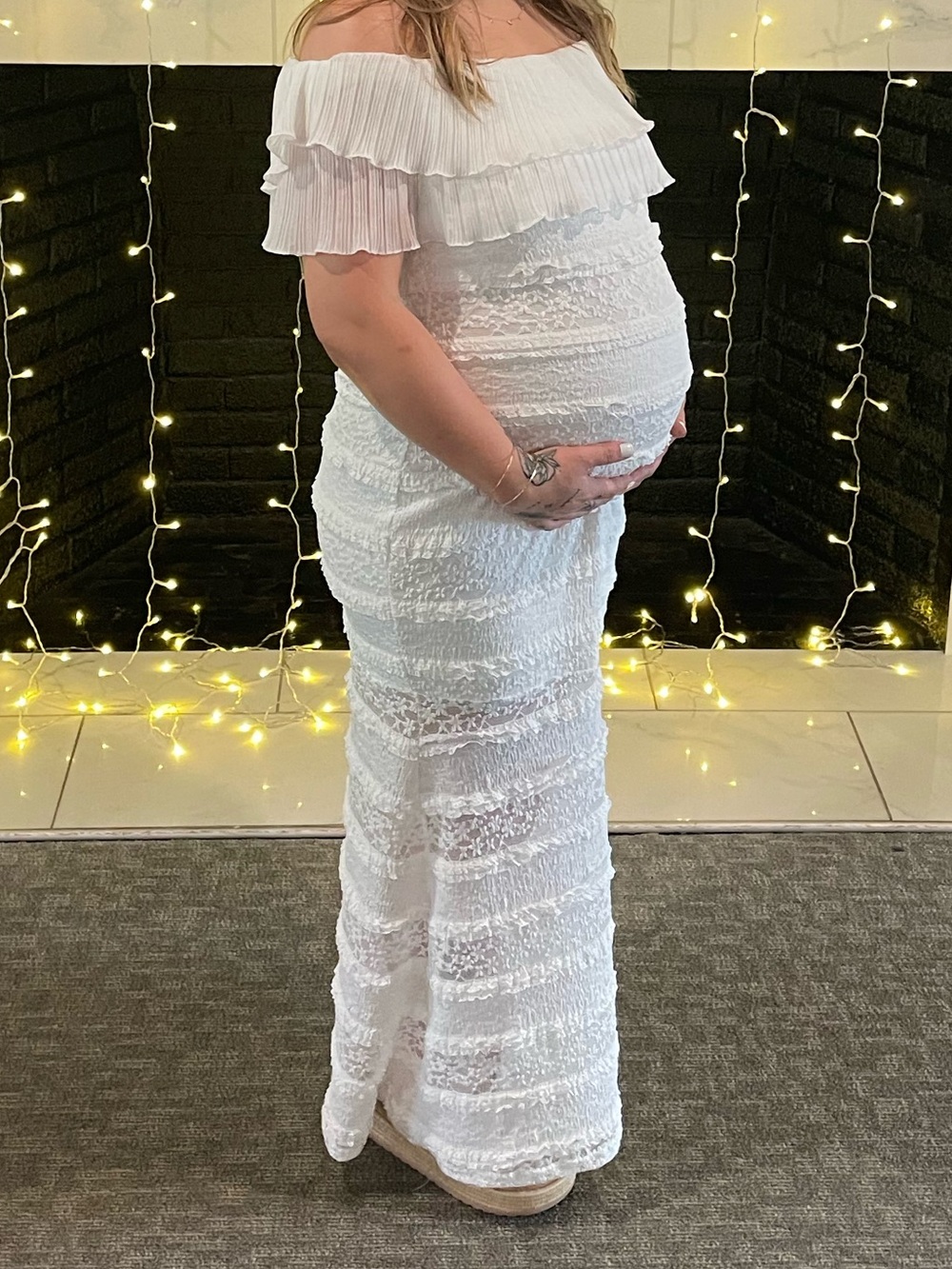 MaterniChic Elegant White Lace Off-Shoulder Maternity Party Formal Dress